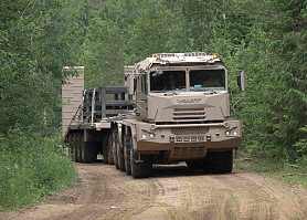 Heavy equipment transporter MZKT-741351+999421+837211