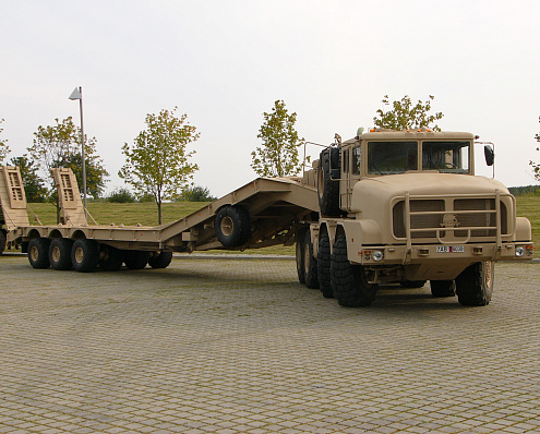 Heavy equipment transporter MZKT-741350+999420+837210, big picture #3
