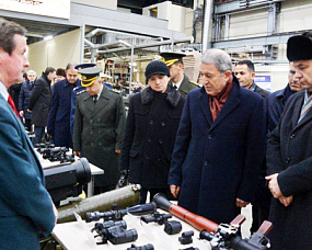 Related photo «‎Demonstration of VOLAT products to the National Defense Minister of Turkey» №1