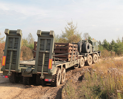 Автопоезд МЗКТ-742960+820400, большая картинка №4