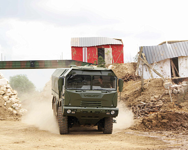 Фото по теме «‎Демонстрационный заезд Волат на Eurosatory-2016» №2