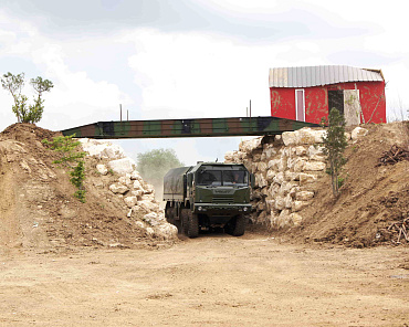Фото по теме «‎Демонстрационный заезд Волат на Eurosatory-2016» №1