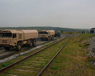 Related photo «‎Volat demonstrated MZKT-6001 series to Dmitry Medvedev» №3