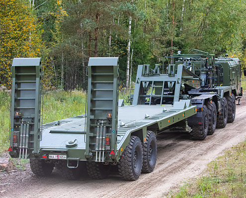 Heavy equipment transporter MZKT-741501+720100, big picture #4