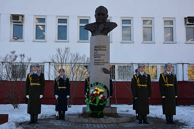 Unveiling of the memorial monument in honor of the first Chief Designer B.L. Shaposhnik 