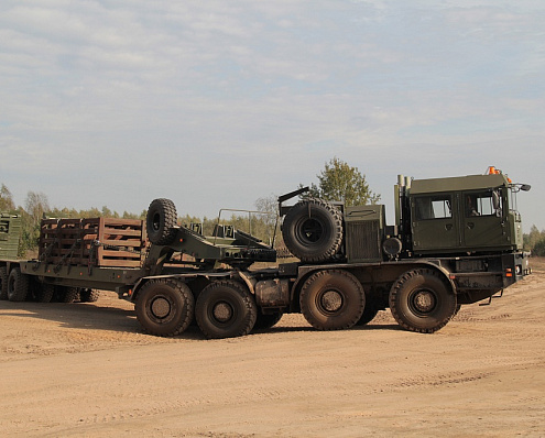 Heavy equipment transporter MZKT-742960+820400, big picture #3