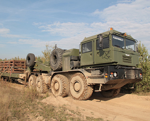 Автопоезд МЗКТ-742960+820400, большая картинка №2