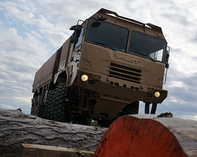 Related photo «‎Volat demonstrated MZKT-6001 series to Dmitry Medvedev» №6